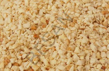 PİRİNÇ YER FISTIK KAVRULMUŞ 1KG.